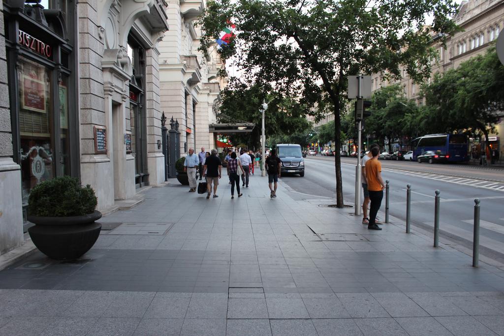 Ccc Apartments Budapest Luaran gambar
